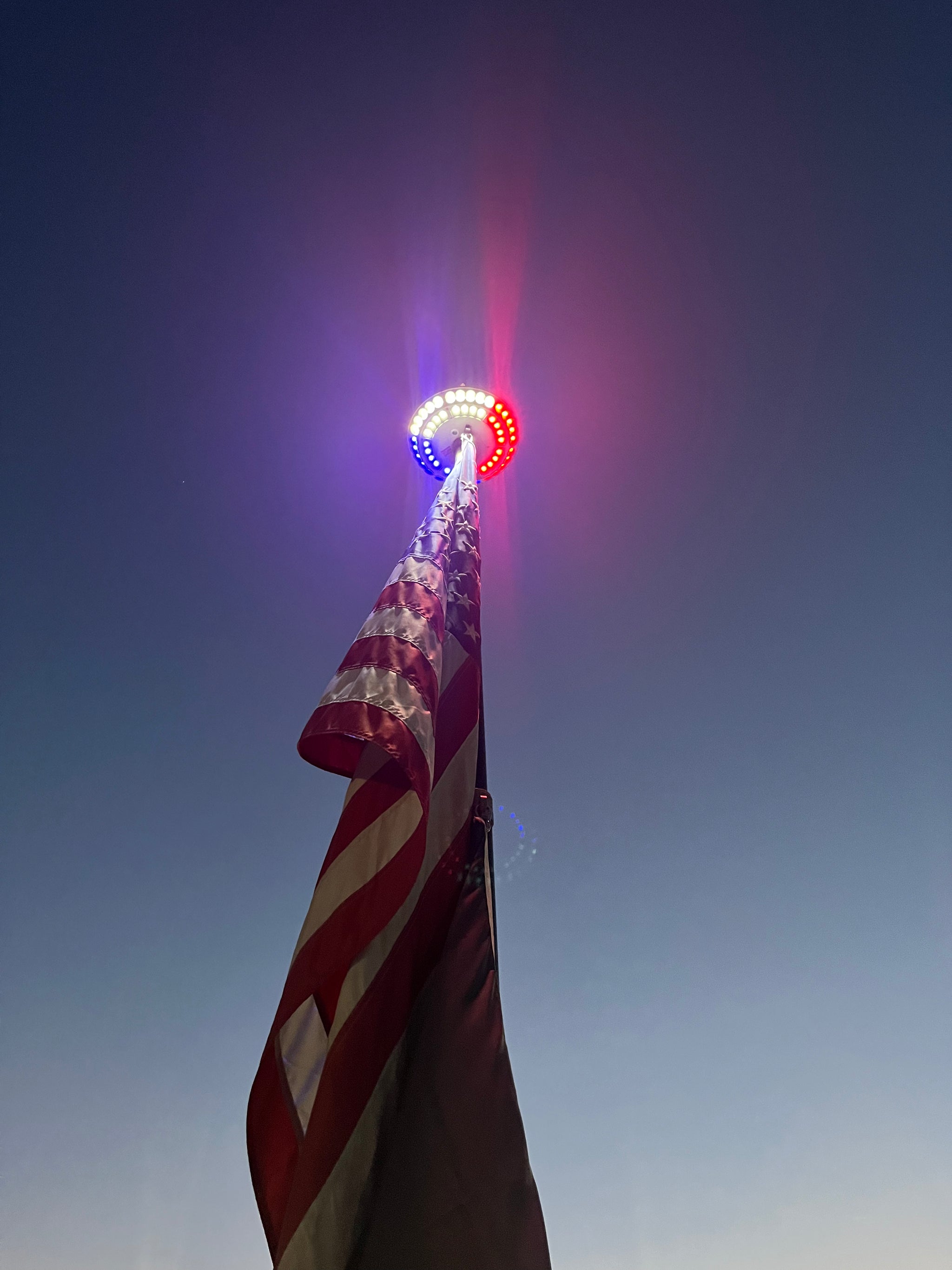 Patented Solar Light Sirius Solar Flagpole Light Gen 2 - Ultra Bright ...
