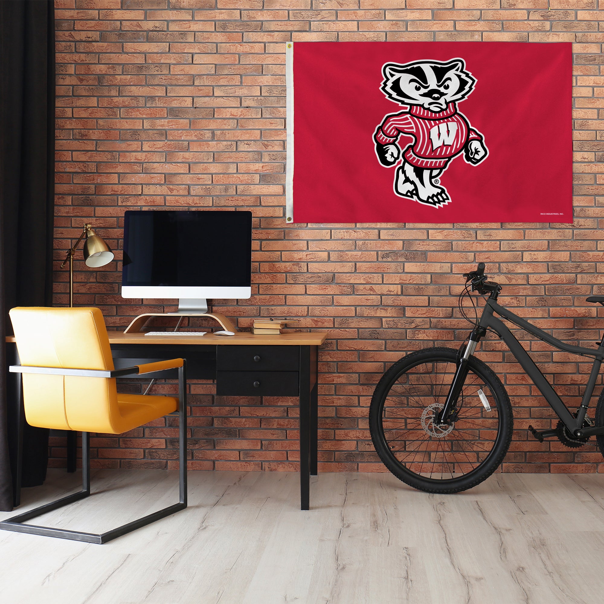 Wisconsin Badgers 'W' Black Background 3'x5' Deluxe Flag